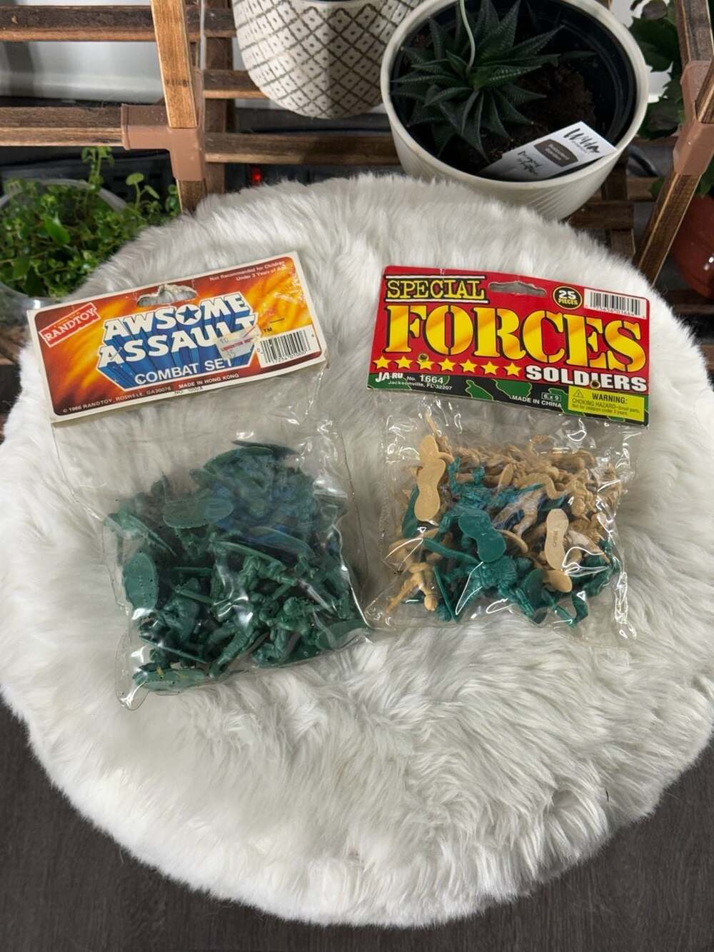 Vintage Randtoy Awsome Assault Combat Set Toy Soldiers Lot